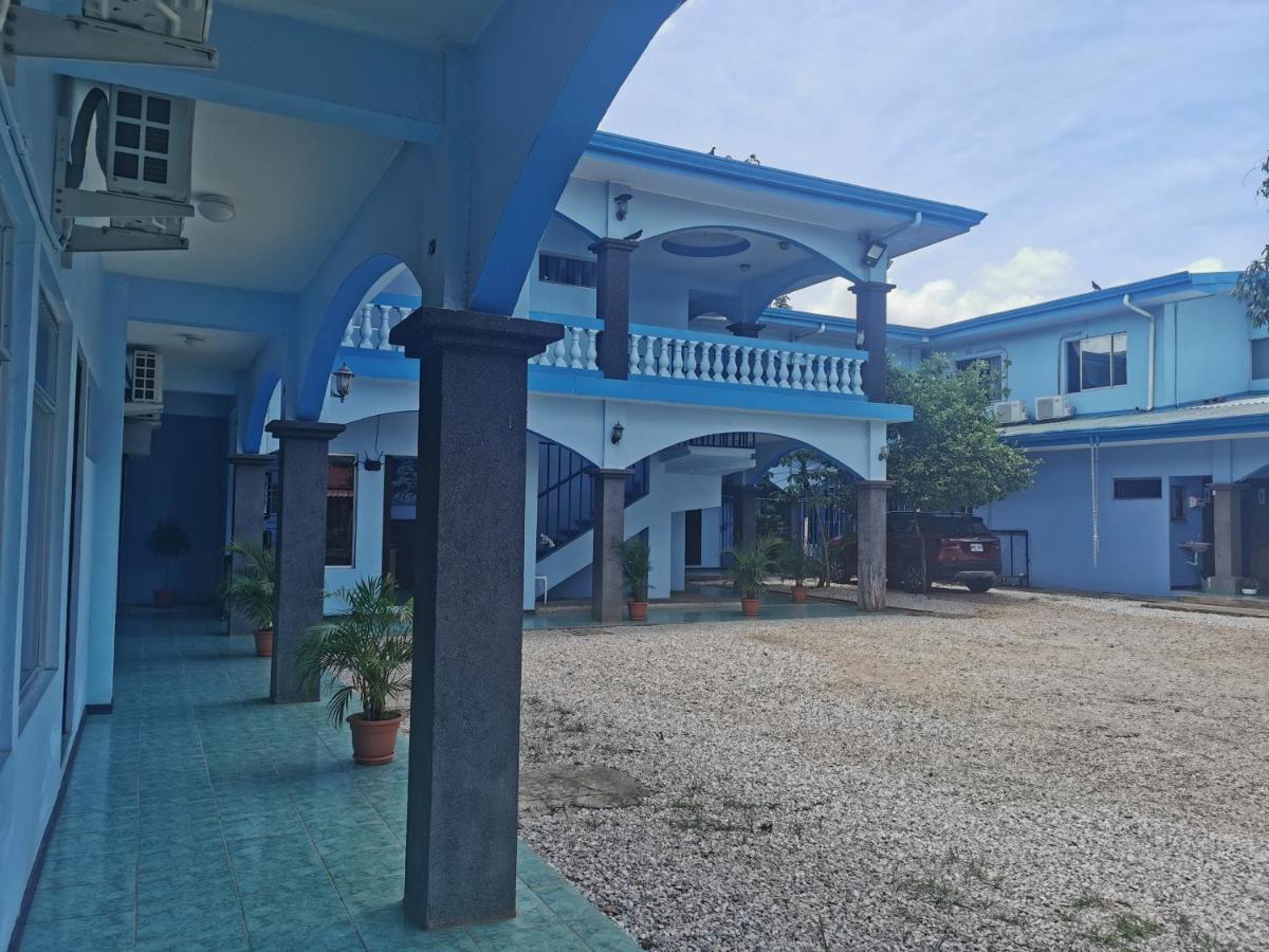 Hotel Y Restaurante El Marino Санта Круз Екстериор снимка